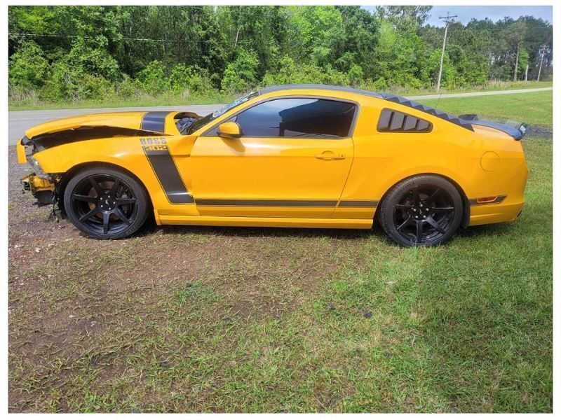 2013-2014 Ford Mustang GT Driver Rear View Mirror Spotter Glass Paint B1 2365 - The Parts Farm