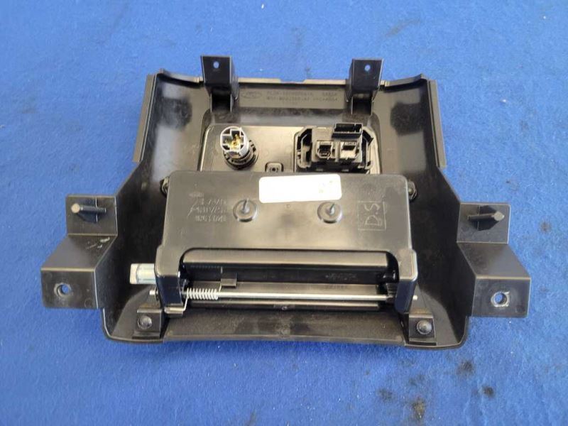 2015-2017 Ford F150 4x4 Pickup Truck USB Port Charger Connector 2444 - The Parts Farm