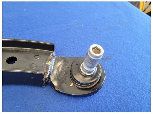 2010-2014 Ford Mustang GT 4.6L Passenger Front Lower Control Arm 2491