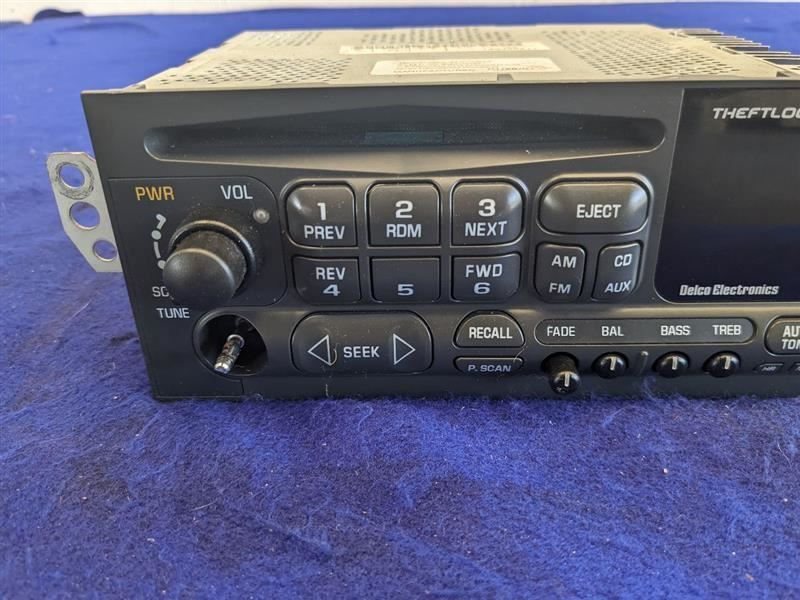 19997-2004 Chevrolet Corvette Z06 FRC Audio Equipment Radio Receiver Stereo CD - The Parts Farm