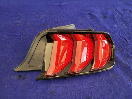 2018-2023 Ford Mustang GT S550 Passenger Right Taillight Lamp Brake Lens 2342 - The Parts Farm