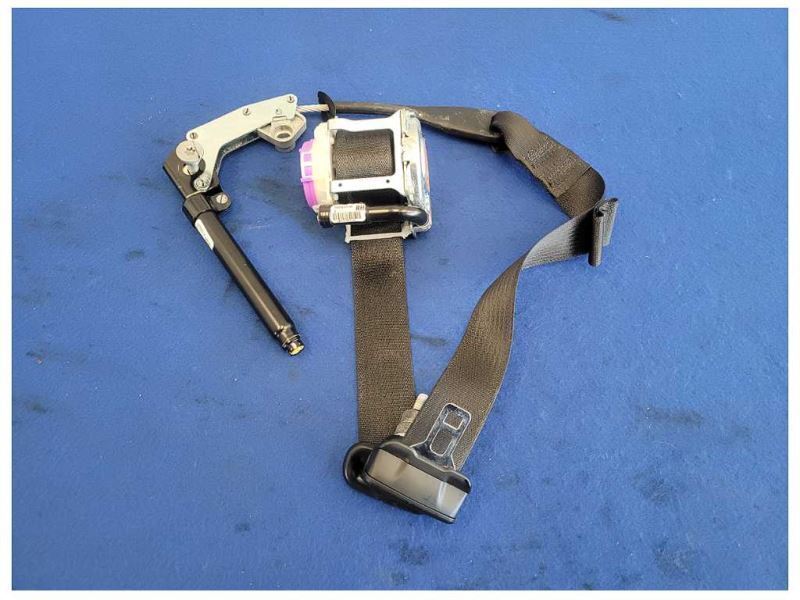 2015-2017 Ford Mustang GT Passenger RH Coupe Front Seat Belt Retractor 2586 - The Parts Farm