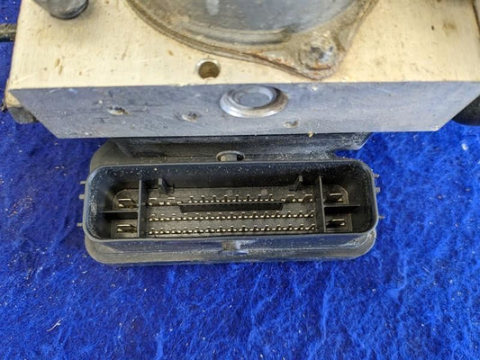 2018 Ford F150 Pickup Truck ABS Module Brake Switch Pump 2314