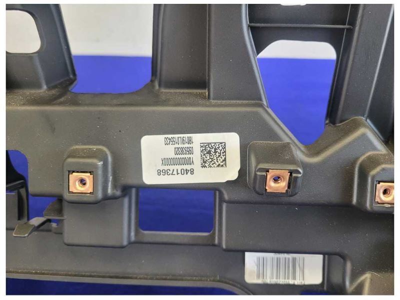 2016-2020 Chevrolet Camaro SS 6.2L Dashboard Panel Head-up Display Opt UV6 - The Parts Farm