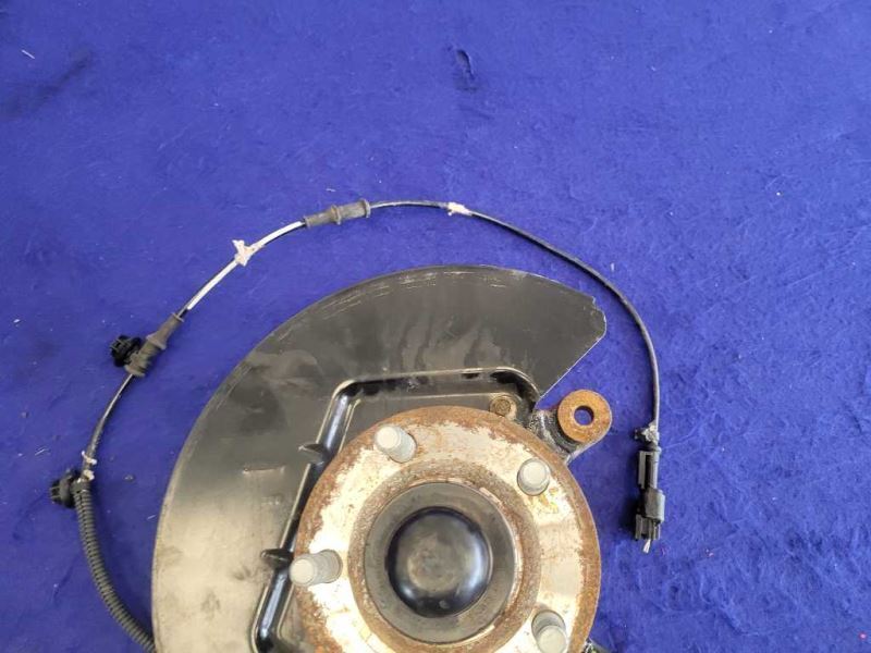 2015-2017 Ford Mustang GT S550 Driver Front Spindle Knuckle 2390 - The Parts Farm