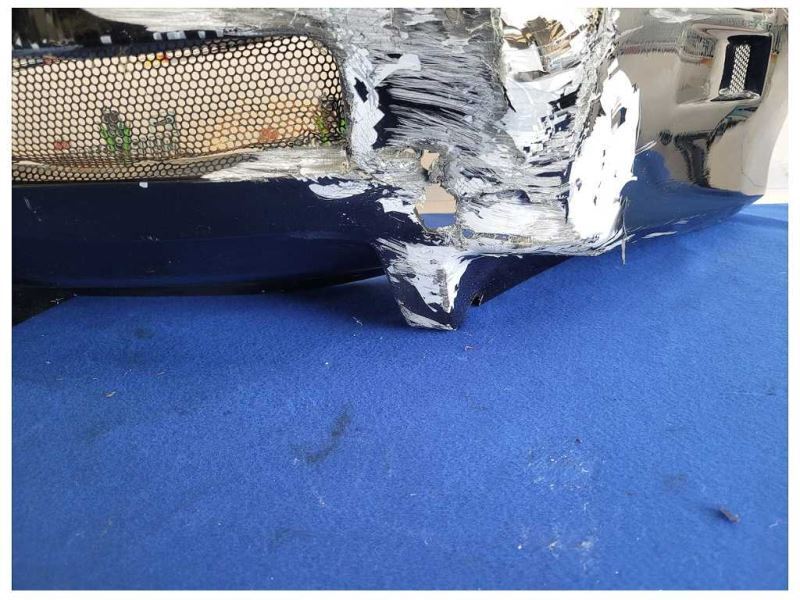 1999-2004 Ford Mustang GT Saleen Rear Bumper Cover Center Exhaust *Damage* 2556 - The Parts Farm