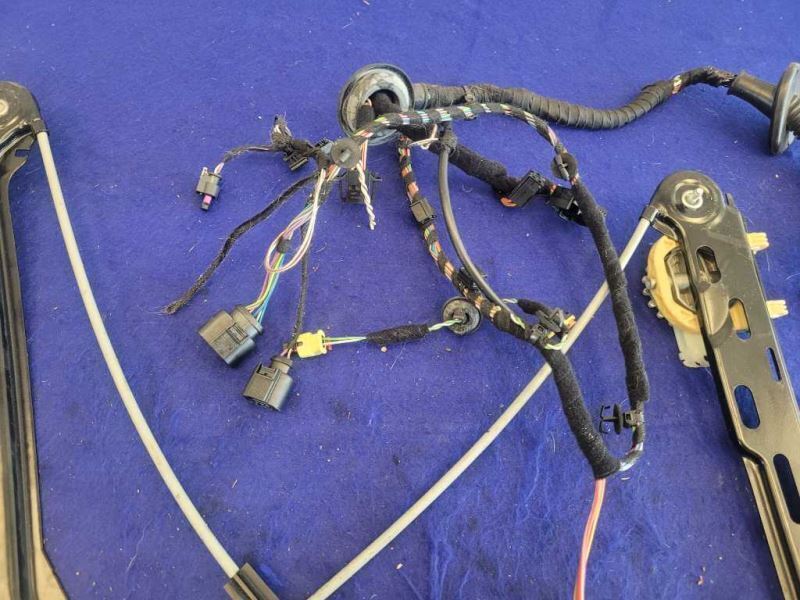 2017 Porsche 911 Turbo 991 Passenger Front Window Regulator - The Parts Farm