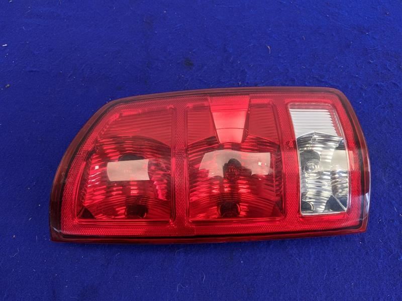 2004-2006 Dodge Ram Viper SRT-10 8.3L 1500 Passenger Right Rear Taillight Lamp - The Parts Farm