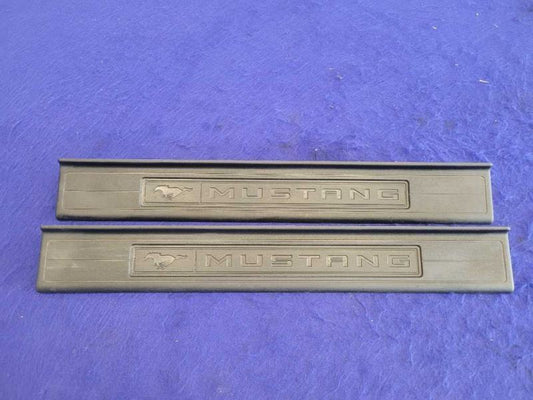 2015-2023 Ford Mustang GT S550 Pair Door Sill Plates Scuff Front Interior 2386