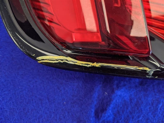 2015-2017 Ford Mustang GT S550 Driver Left LH Taillight Lamp Brake Lens Cracked