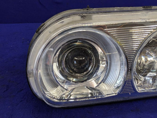 2008-2014 Dodge Challenger OEM Driver Left Headlight Xenon HID