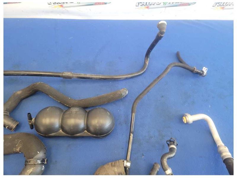 2014 Audi R8 V10 Coupe Assorted Hoses Pipes Rubber 2136 - The Parts Farm