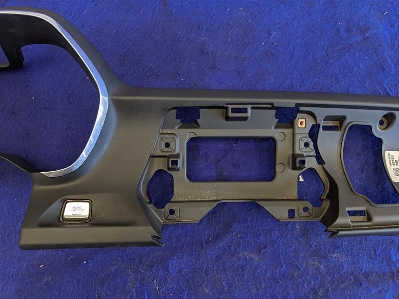 2016-2019 Chevrolet Camaro ZL1 SS Dash Panel Shell Head-up Display Opt UV6 - The Parts Farm
