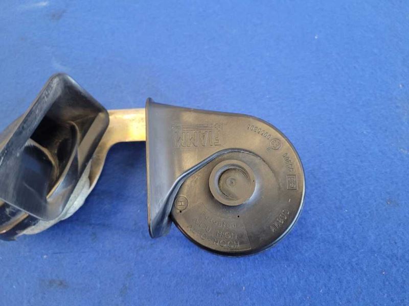 1999-2004 Ford Mustang GT Coupe Dual Horn Emergency Noise Front 2474 - The Parts Farm