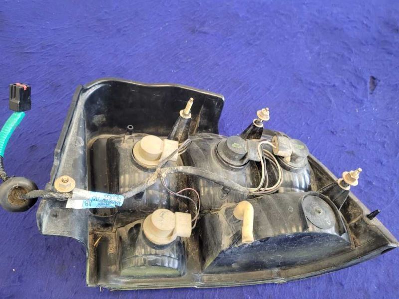 1994-2004 Ford Mustang GT Cobra Rear Passenger Right Taillight Brake Lamp 1041 - The Parts Farm