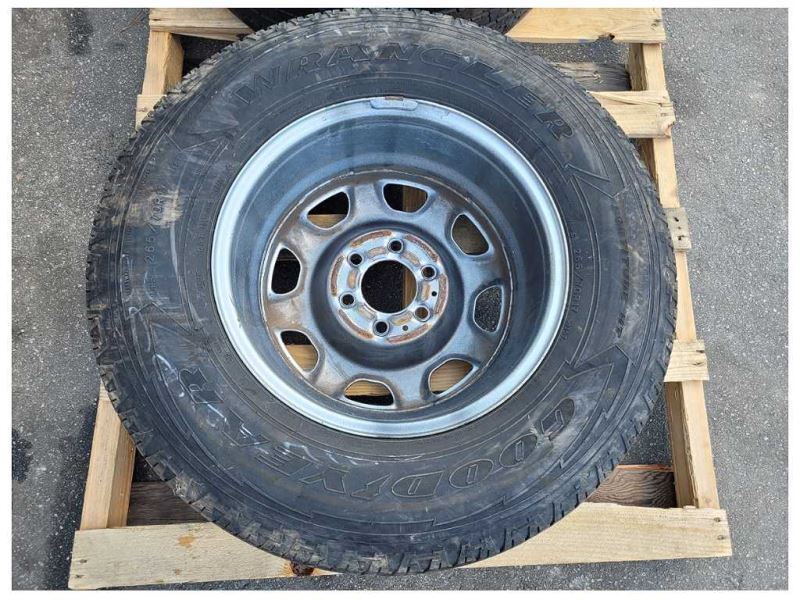 2015-2021 Ford F150 Pickup Truck Wheel 17x7.5 Painted Silver Tire 2251 - The Parts Farm