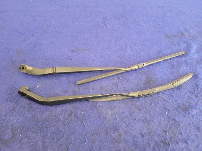 2016-2021 Chevrolet Camaro SS 6.2L LT1 Windshield Wiper Arms Blades 2434 - The Parts Farm