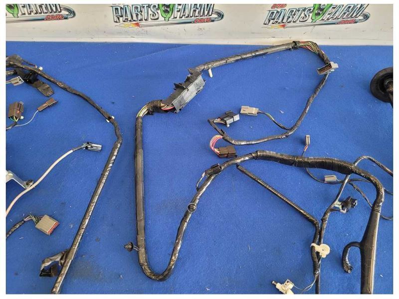 1999 Ford Mustang GT 4.6L Convertible Body Harness Wire Plug 2561 - The Parts Farm