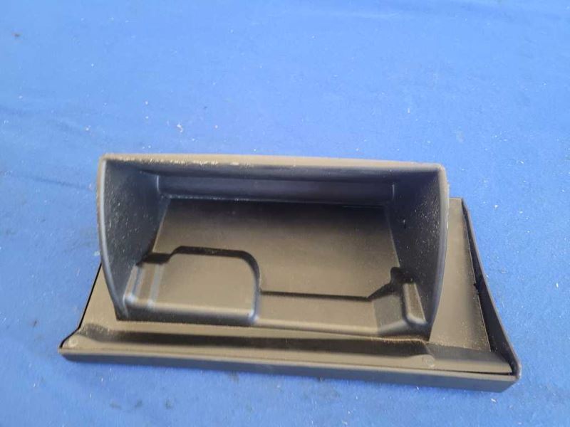 2016-2020 Chevrolet Camaro SS LT1 6.2L Glove Bax Passenger Front 2434 - The Parts Farm