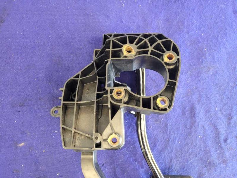 2017 2018 2019 2020 Tesla Model 3 Standard Accelerator Gas Pedal Box Cage - The Parts Farm