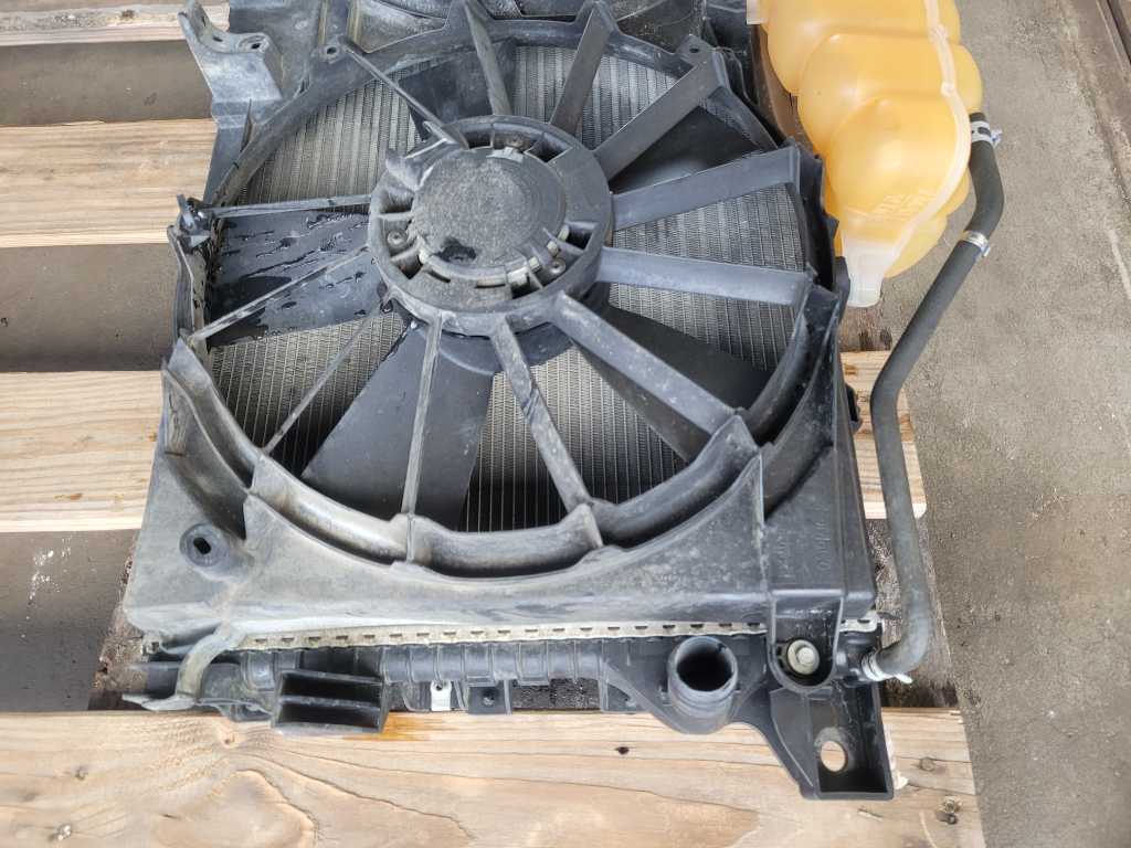 2015-2017 Ford F150 4x4 Pickup Truck Radiator Fan Condenser Engine Cooling 2509 - The Parts Farm