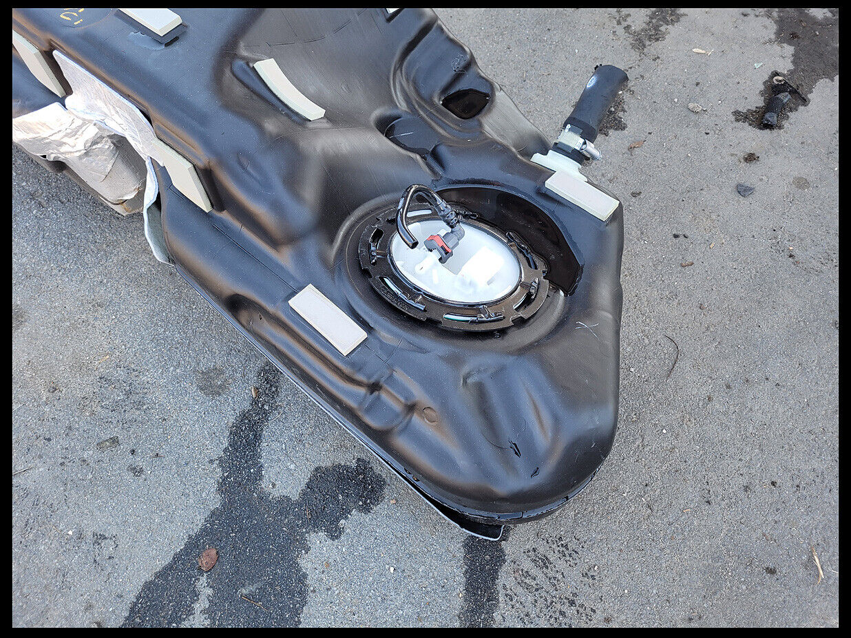 2018-2023 Ford Mustang GT S550 Fuel Gas Tank Saddle Pump Rear Back Plastic OEM - The Parts Farm