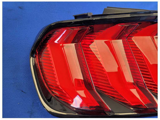 2018-2023 Ford Mustang GT S550 Driver Left LH Taillight Lamp Brake 2531