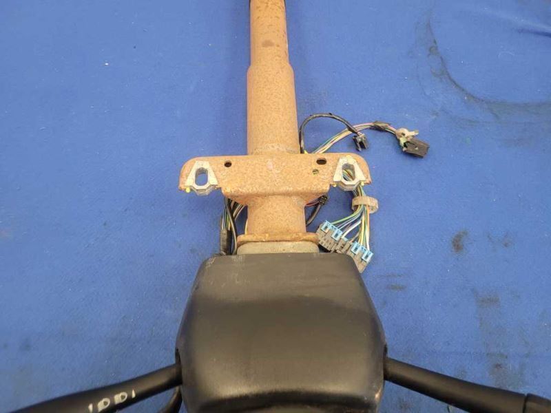 2003-2006 Chevrolet SSR Pickup Truck Steering Column Wheel 2426 - The Parts Farm