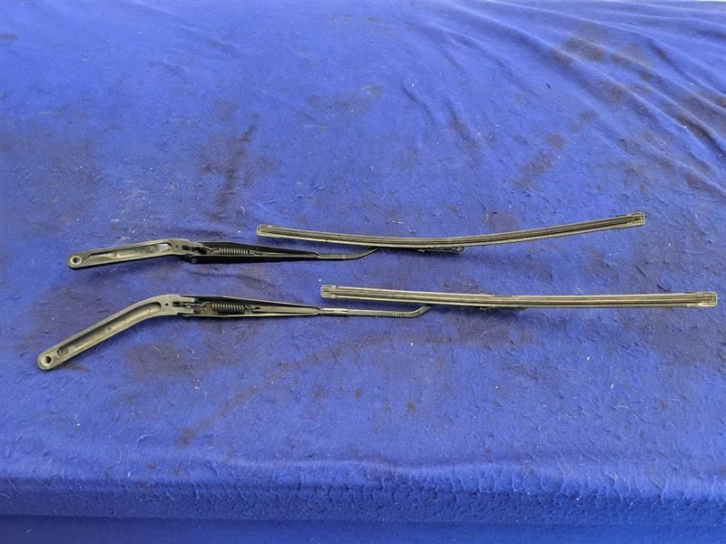 2011-2014 Ford Mustang GT Windshield Wiper Arm Blade Front - The Parts Farm