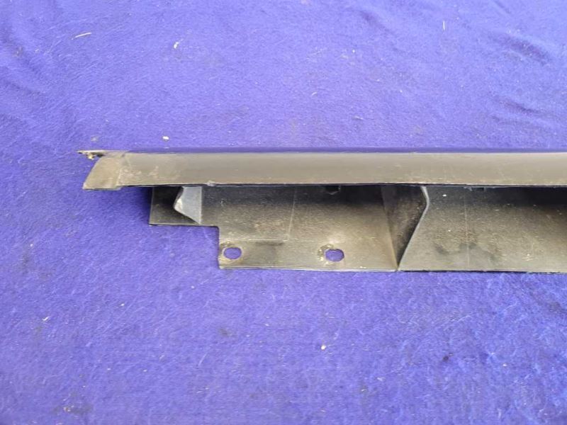 1999-2004 Ford Lightning F150 SVT Pickup Truck Driver Lower Rocker Molding 1906 - The Parts Farm