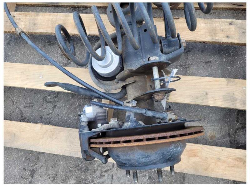 2003-2006 Chevrolet SSR Pickup Truck Rear Suspension Axle Differential 2432 - The Parts Farm