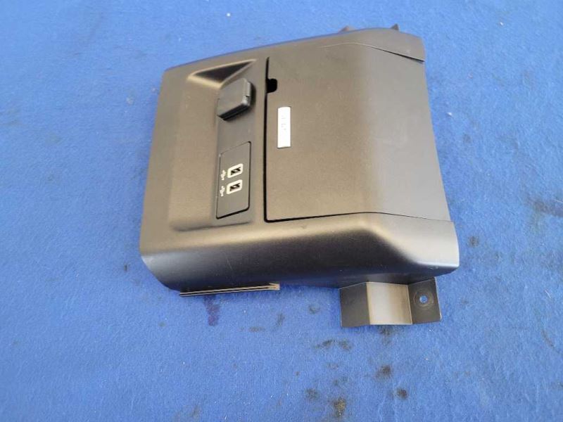 2015-2017 Ford F150 4x4 Pickup Truck USB Port Charger Connector 2444 - The Parts Farm