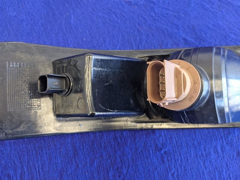 2005-2009 Ford Mustang GT Driver Corner Park Light Park Lamp-turn Signal Amber - The Parts Farm