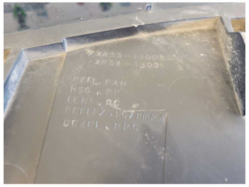 1999-2004 Ford Mustang GT Passenger RH Front Headlight Lamp Light 2589 - The Parts Farm