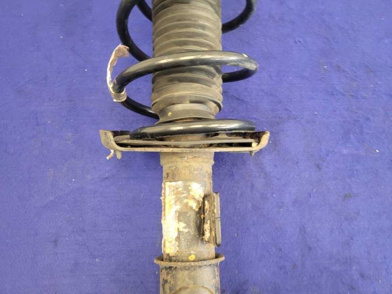 2010-2011 Chevrolet Camaro SS Passenger Right Strut Front Spring Suspension 2416 - The Parts Farm