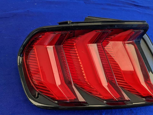 2018-2023 Ford Mustang GT S550 Driver Left LH Tail Light Lamp Brake Lens OEM