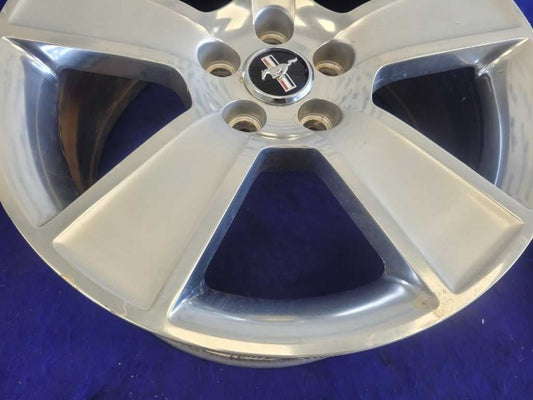 20052009 Ford Mustang GT Wheel 18x8.5 Paint *Scuffs* 6R331007AD 2723