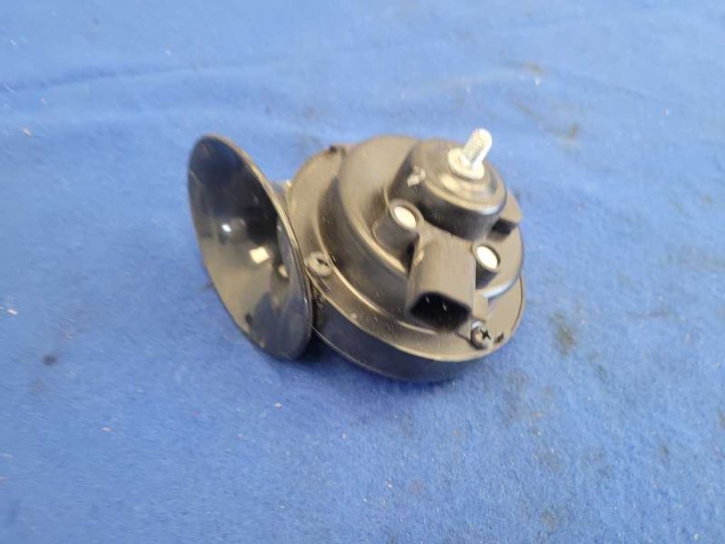 2017-2021 Tesla Model 3 Long Range Dual Motor Horn Sound Emergency Noise 2139 - The Parts Farm
