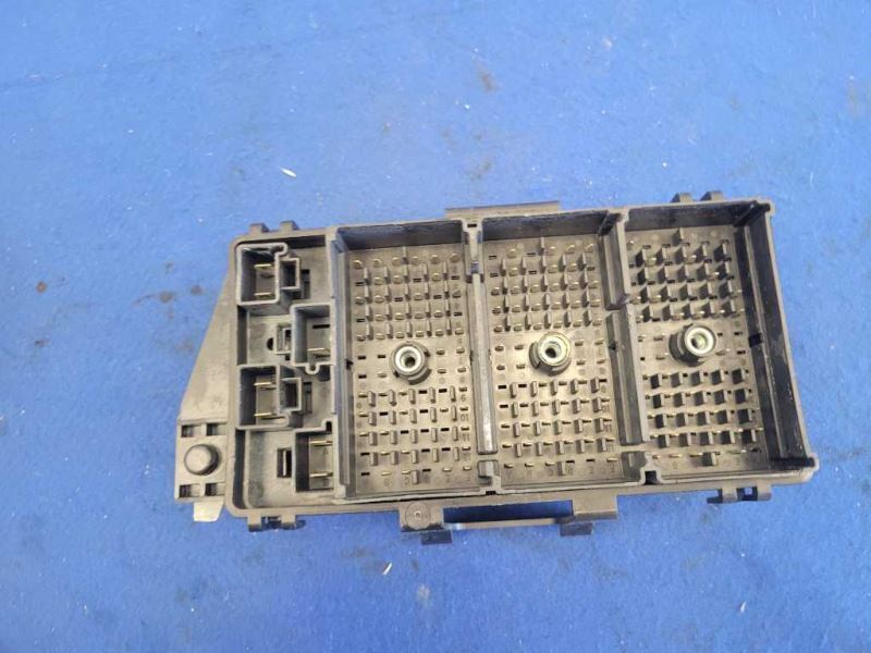 2001 Chevrolet Corvette Z06 FRC Under Dash Fuse Box Power Distribution 2066 - The Parts Farm