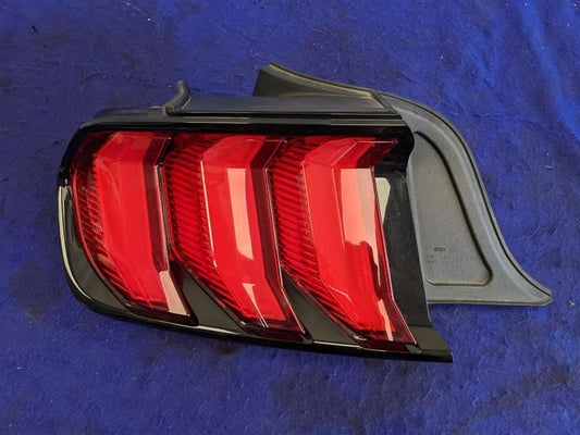 2018-2023 Ford Mustang GT S550 Driver Left LH Taillight Lamp Brake Lens OEM