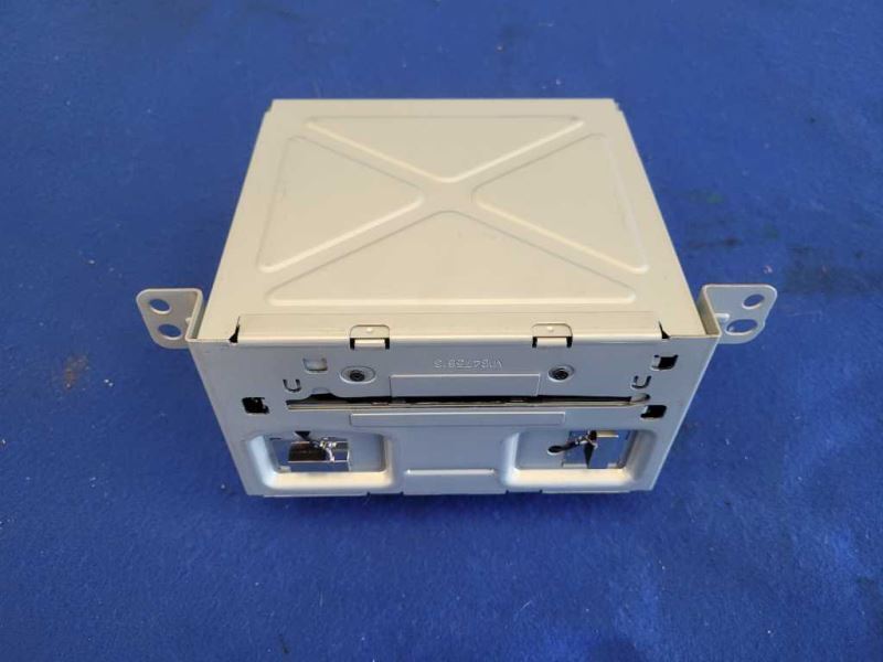 2012 Chevrolet Camaro SS Audio Receiver Radio AM-FM Stereo 2472 - The Parts Farm