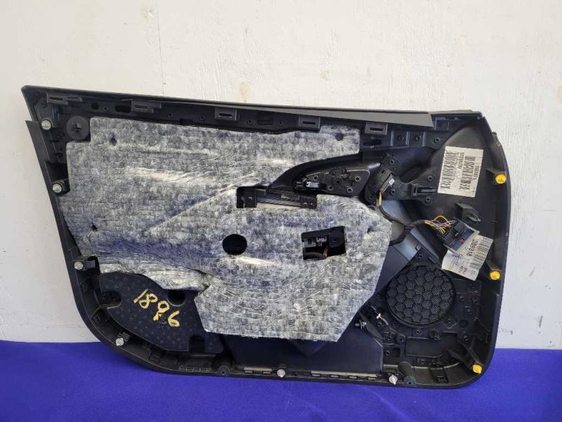 2014-2017 Chevrolet Caprice 6.0L Sedan Passenger Right Front Door Panel Base - The Parts Farm