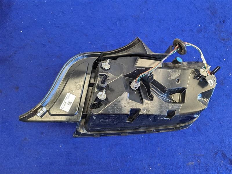 2018-2023 Ford Mustang GT S550 Passenger Right Tail Light Lamp Brake Lens OEM - The Parts Farm