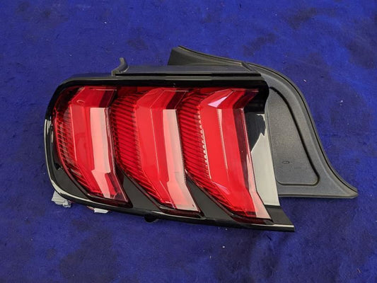 2018-2023 Ford Mustang GT S550 Driver Left Taillight Lamp Brake Lens Front