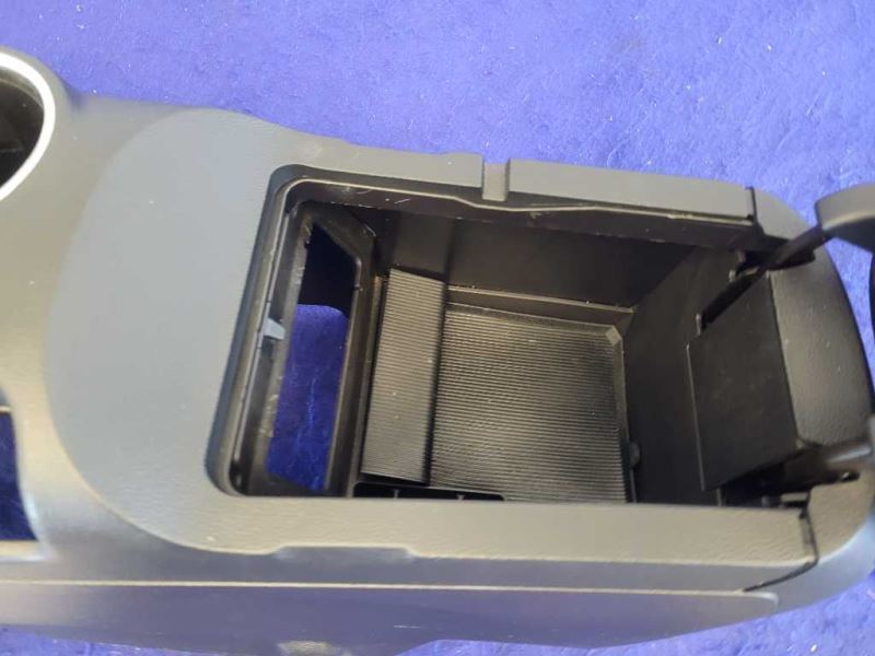 2015-2017 Ford Mustang GT S550 Center Console Front A/T Ambient Lighting 2420 - The Parts Farm