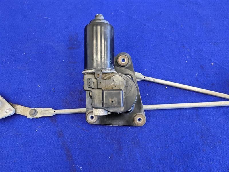1999-2004 Ford Mustang Cobra SVT DOHC 4.6L Windshield Wiper Arm Blade Wipe - The Parts Farm