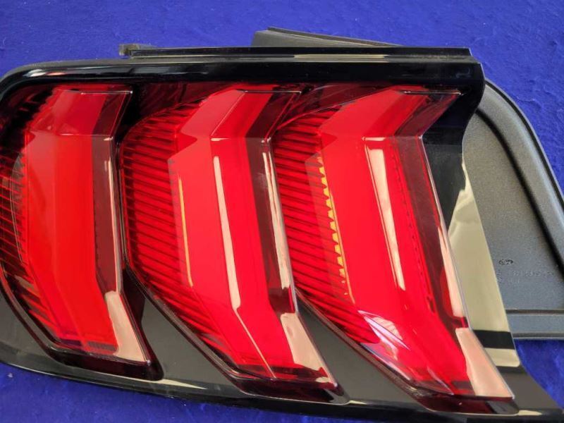 2018-2023 Ford Mustang GT S550 Driver Left LH Taillight Lamp Brake Lens 2186 - The Parts Farm