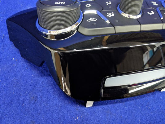 2014-2015 Chevrolet SS Sedan Caprice Climate Control Temperature 92273253 bezel