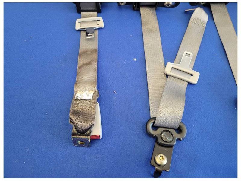 2003-2004 Mercury Marauder 4.6L 4v Set Rear Seat Belts Safety Restraint 2534 - The Parts Farm