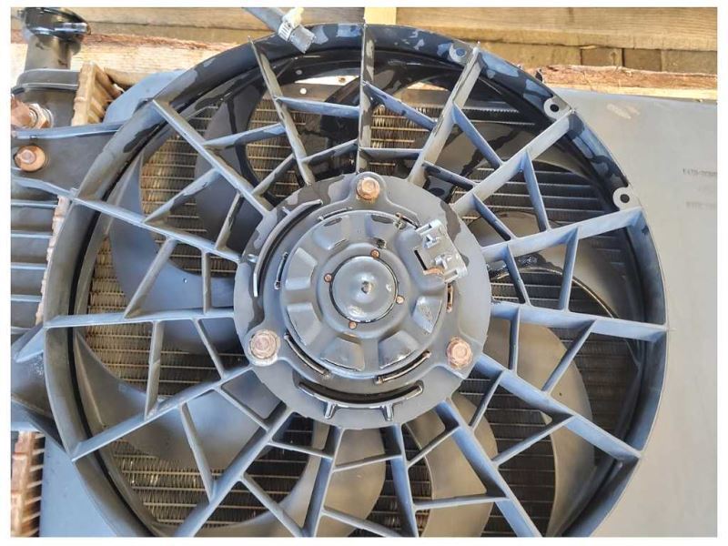 1994-1995 Ford Mustang GT 5.0L Radiator Fan Cooling Engine Auto Tran Front 2521 - The Parts Farm